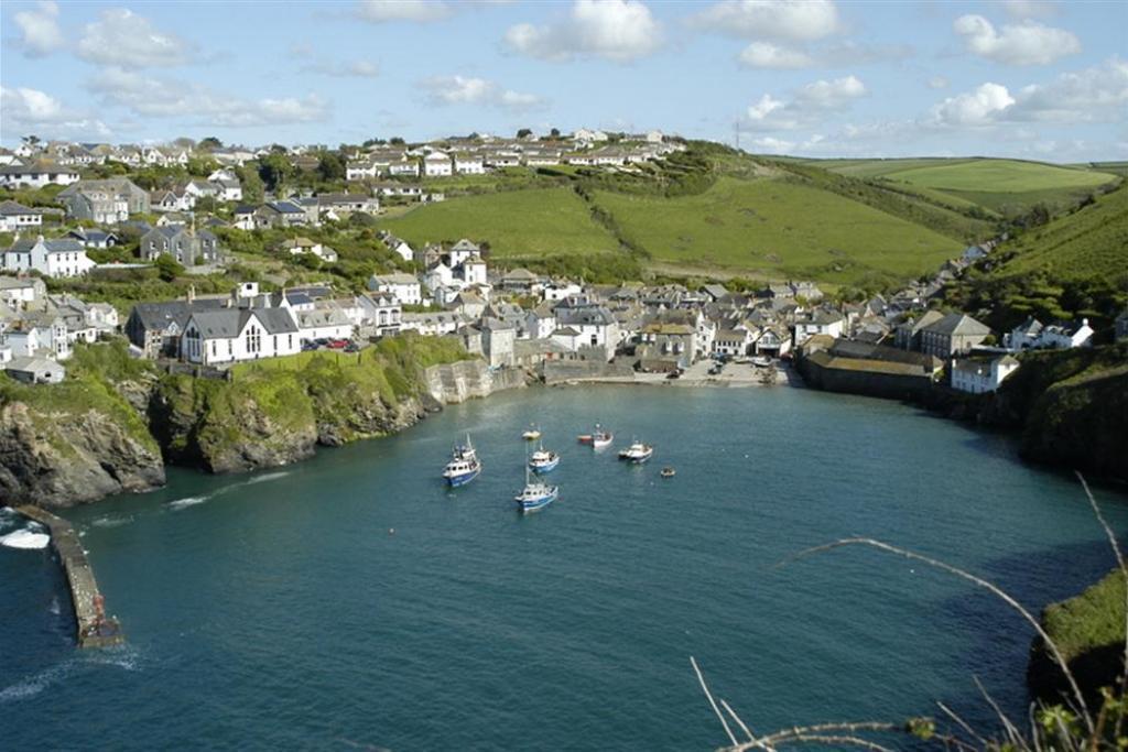 Courtyard - Green Door Cottages Port Isaac Extérieur photo